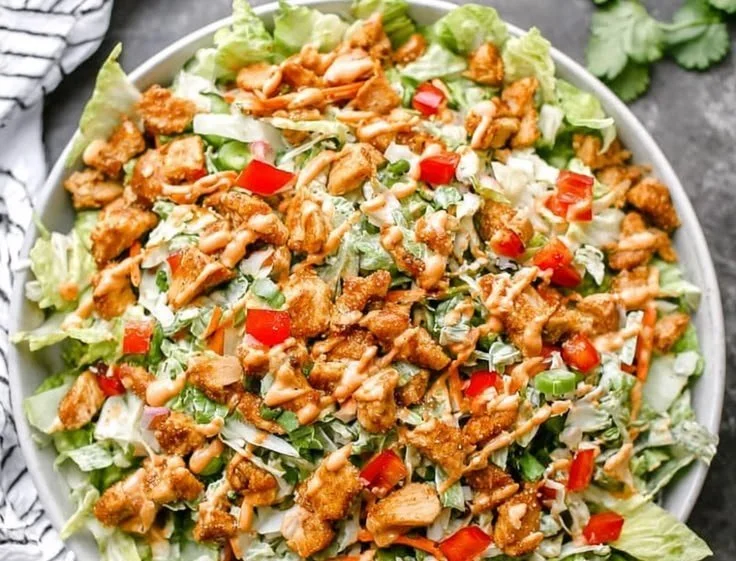 Thai Peanut Chicken Crunch Slaw Salad with vibrant vegetables and peanut dressing